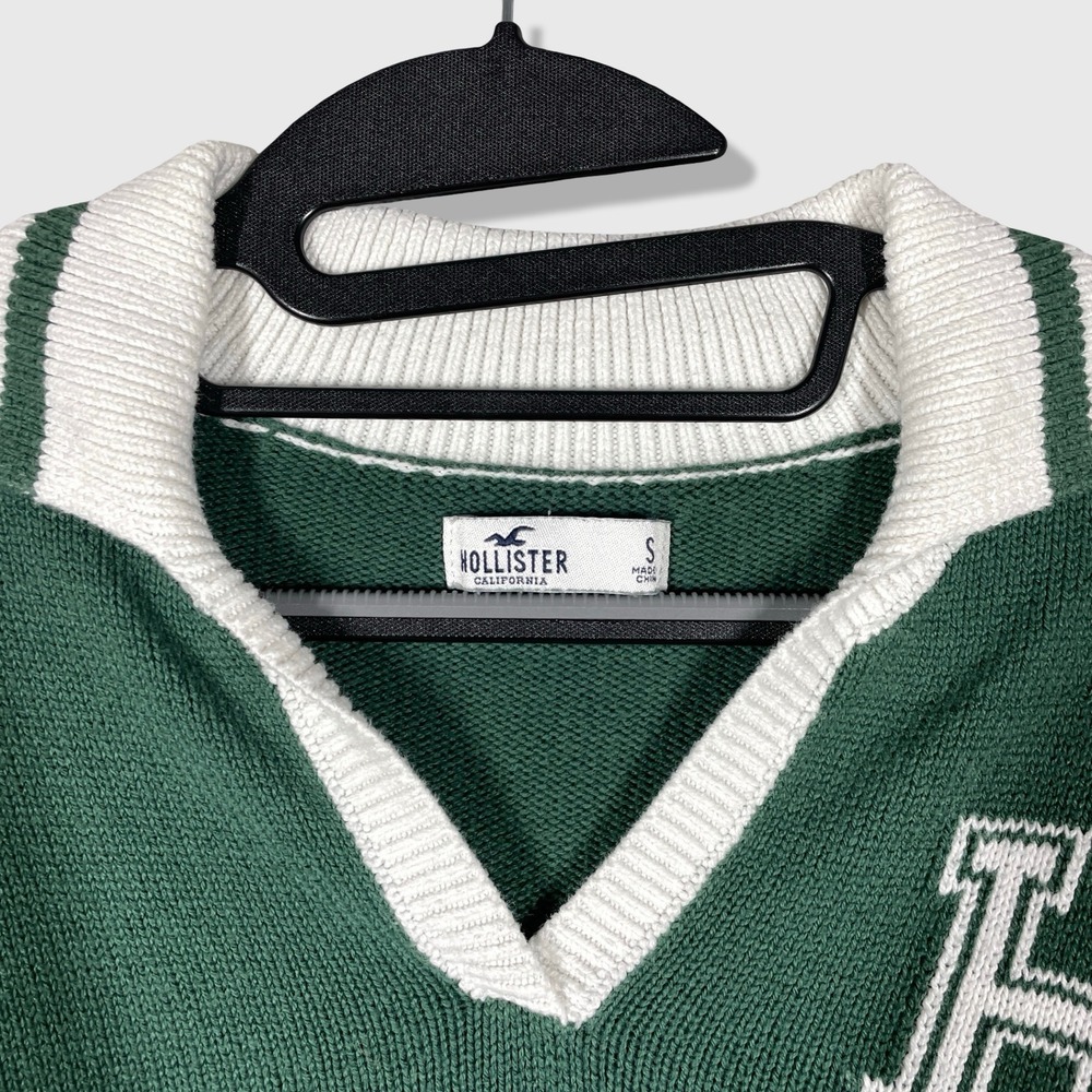 Hollister V-Neck Sweater Women S Green Collegiate Preppy Varsity Crop Pullover - Picture 3 of 8